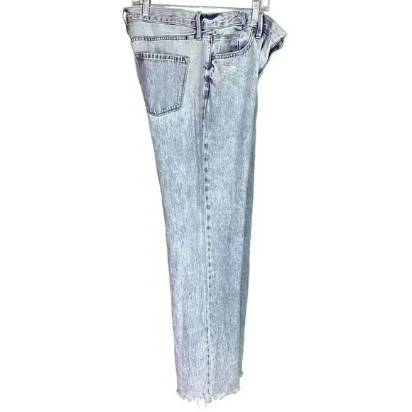 KanCan Women 11/29 Mid Rise Straight Jeans Blue Cotton Light Acid Wash Raw Hem - Picture 4 of 9